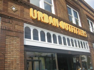 800px-UrbanOutfitters