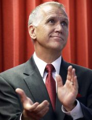 Should Restaurant Employees Be Required to Wash Their Hands?