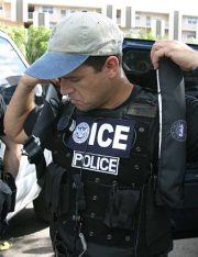 Justice Department Reviewing Oakland Mayor's Tipoff on Immigration Raids